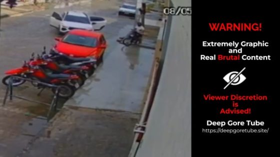 Gunmen chase and kill man outside his fathers home in Santa Cruz do Capibaribe Brazil Photo 0001 Video Thumb