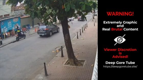 Retired police officer shoots two robbers during attempted holdup in Rio de Janeiro Brazil Photo 0001 Video Thumb